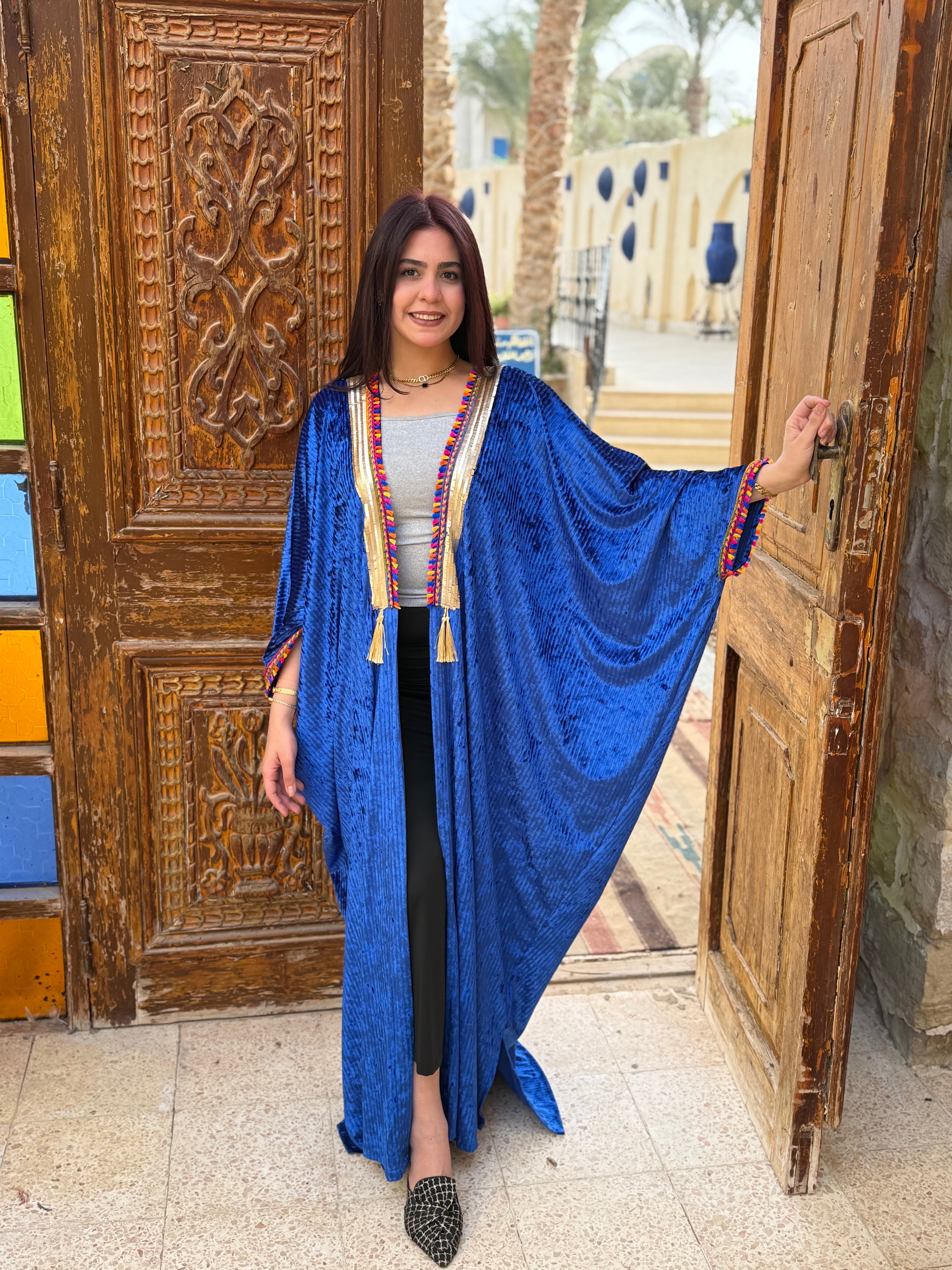 قفطان/كارديجان مخملي أزرق ملكي بتطريز بوهيمي